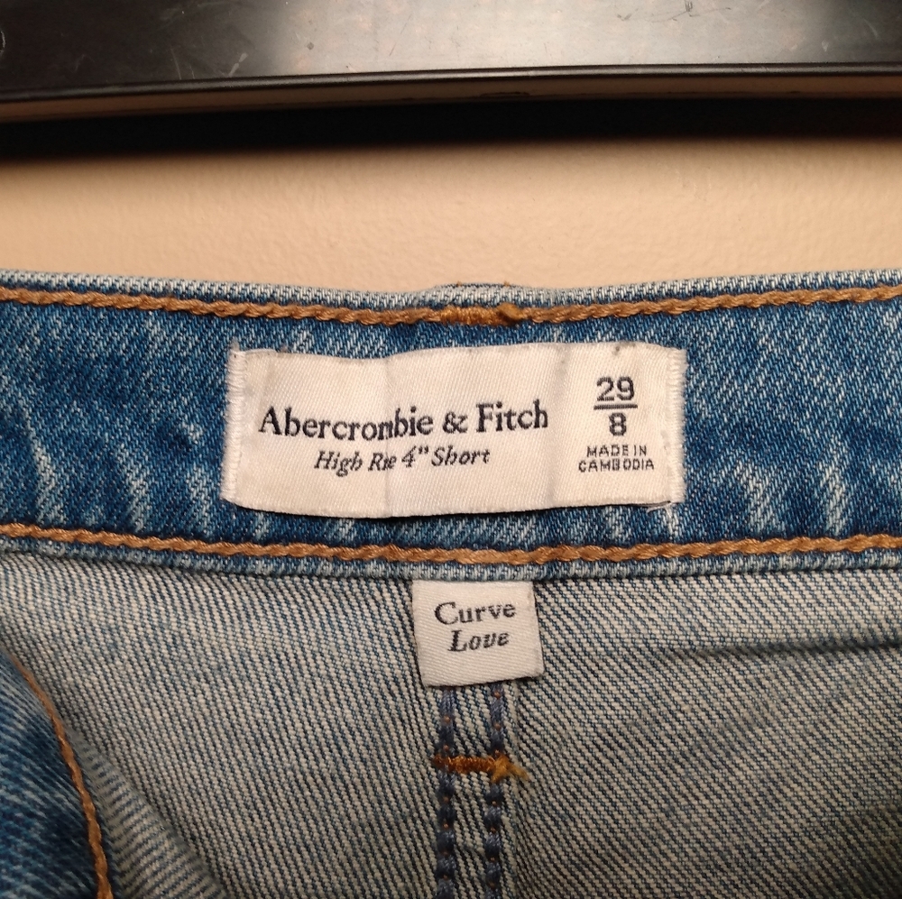 Abercrombie & Fitch Distressed Denim Women Jean Hi Rise 4" Shorts Size 29/8 - Picture 5 of 14